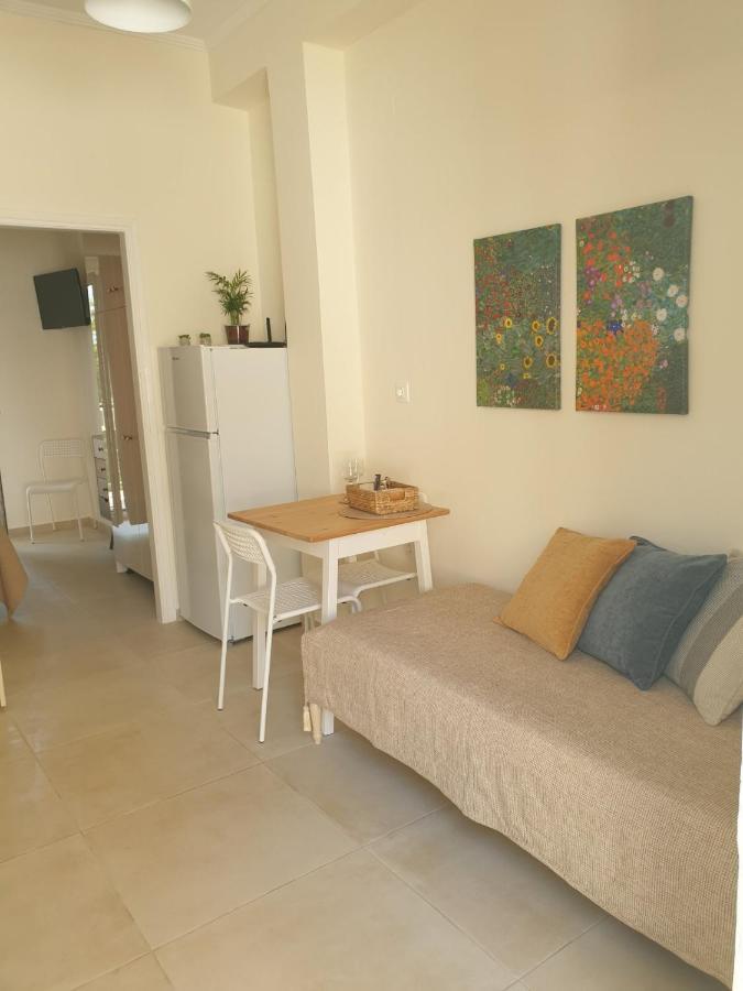 Ilianas Place Ágios Matthaíos Dış mekan fotoğraf